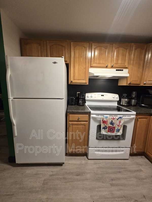 14 Woodman Way #12 - Photo 3 of 14