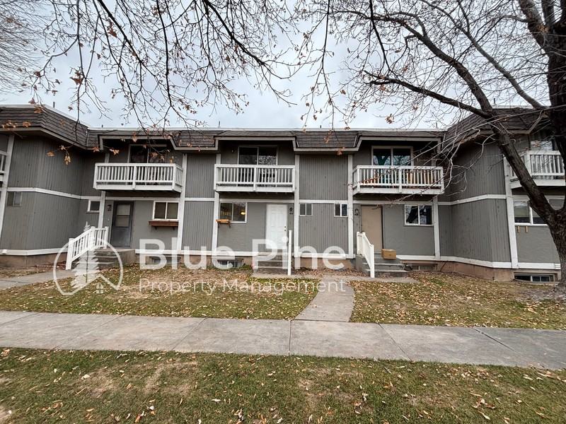 1464 Falcon Drive #1