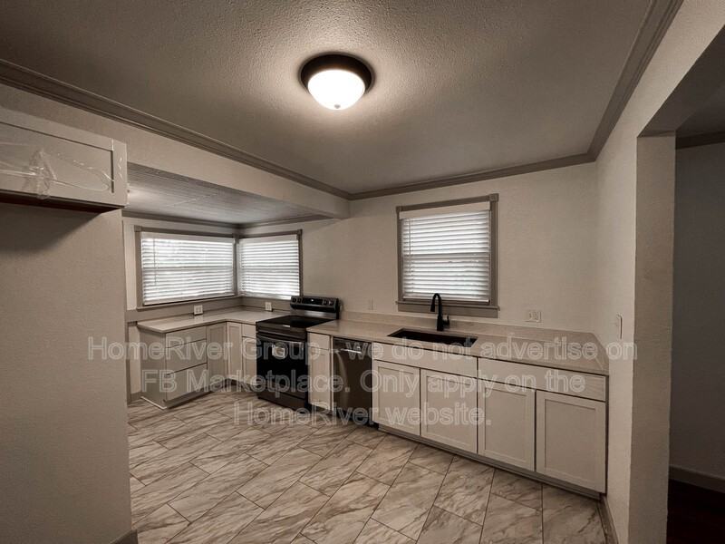 409 N Lincoln Ave - Photo 3 of 24