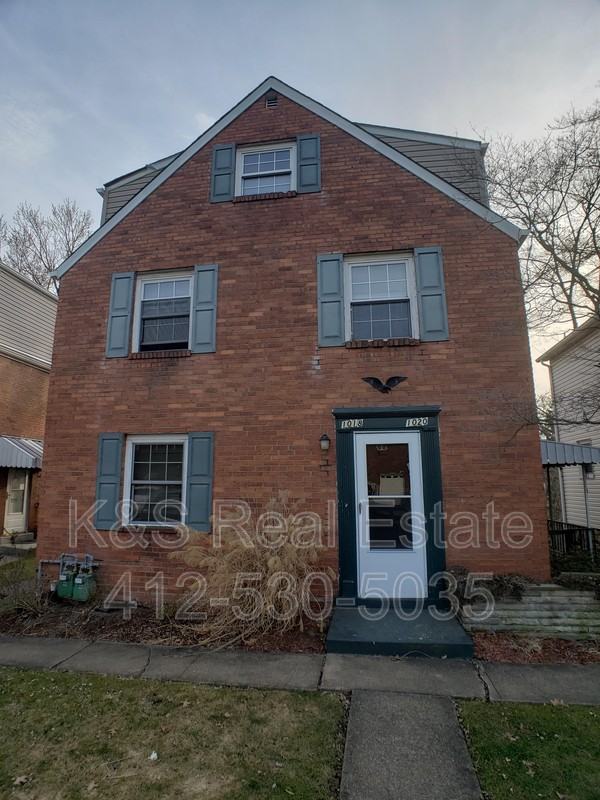 1018 Summit St
