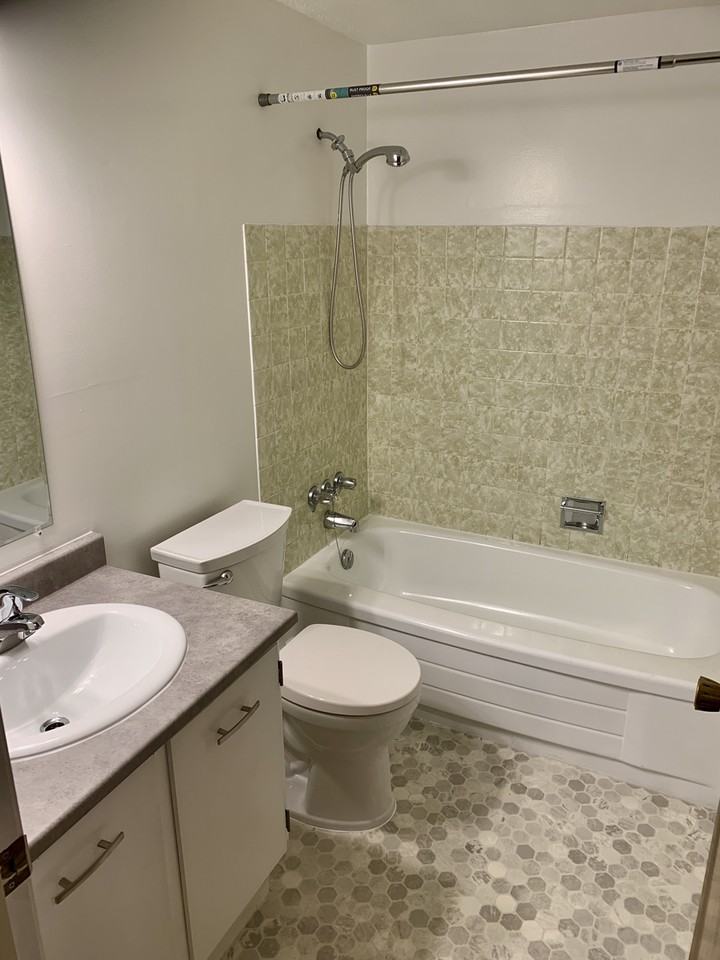 7700 Francis Rd - Photo 3 of 7