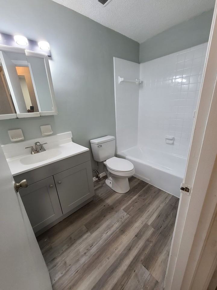 Orchard Garden Apartments - Photo 4 of 4