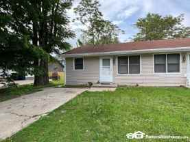 910 East Railroad Avenue - Photo 1 of 1