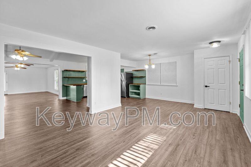 3327 Cockatoo Rd - Photo 6 of 30