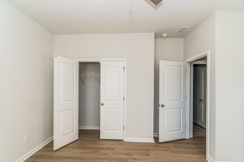 73 Plantation Dr - Photo 3 of 44