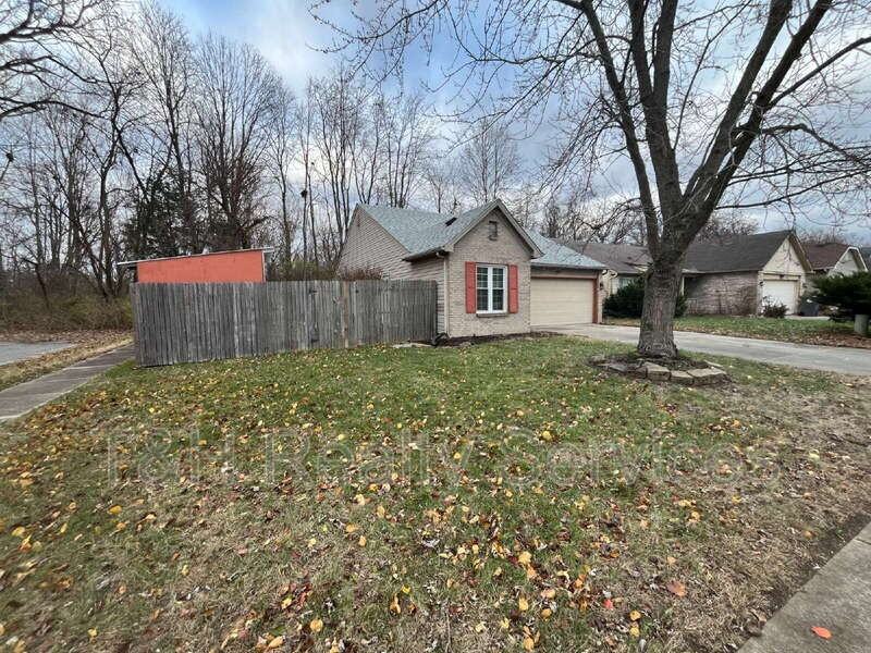 8450 Country Club Blvd - Photo 3 of 23