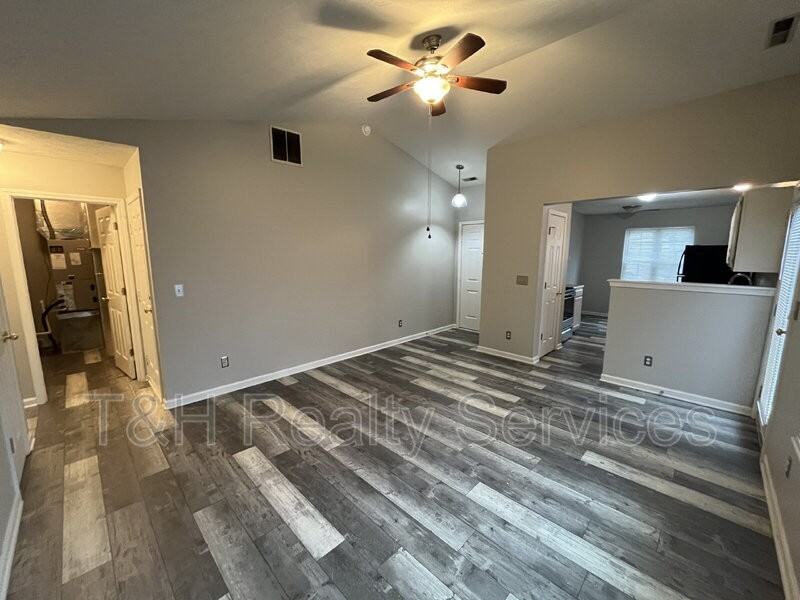 8450 Country Club Blvd - Photo 6 of 23