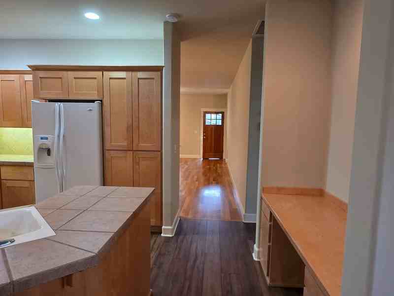 2423 Northwest Awbrey Road - Photo 4 of 22