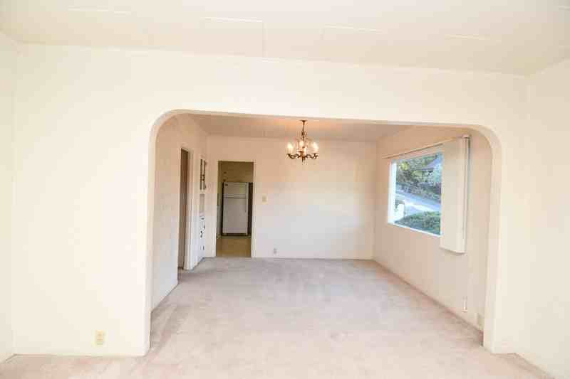 1368 Se Overlook Ave - Photo 3 of 15