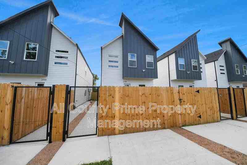 2708 Bostic St #A - Photo 3 of 27