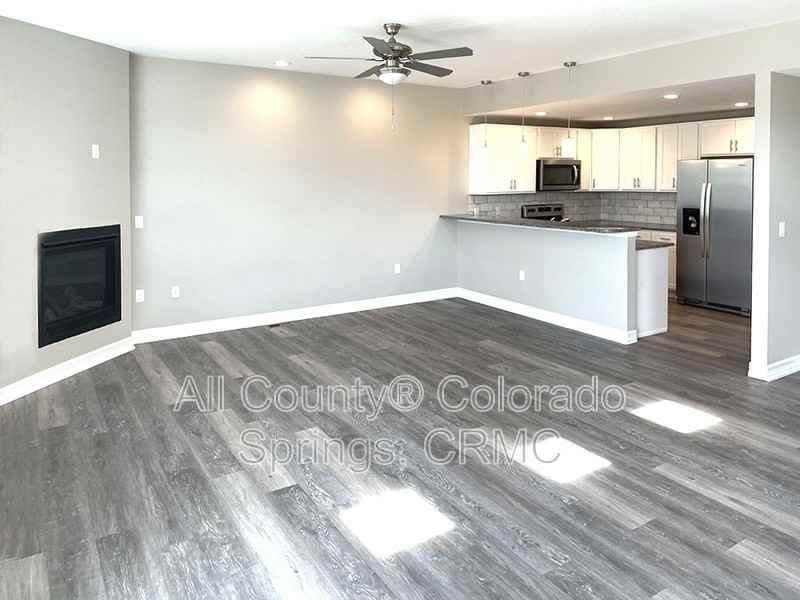 610 Thimbleberry Pt - Photo 3 of 25