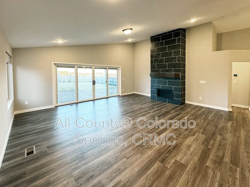 10751 Rolling Peaks Drive - Photo 6 of 42