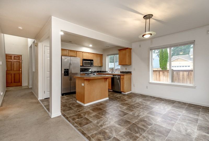 12805 169th Street Ct E - Photo 7 of 24