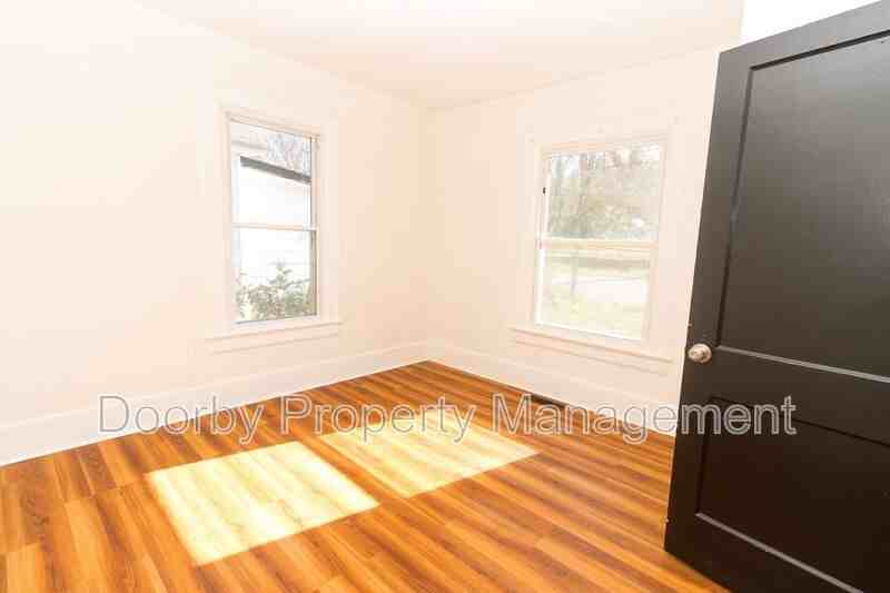 2607 Andrews St - Photo 4 of 16