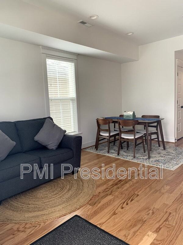 1318 N 34th St - Photo 3 of 28