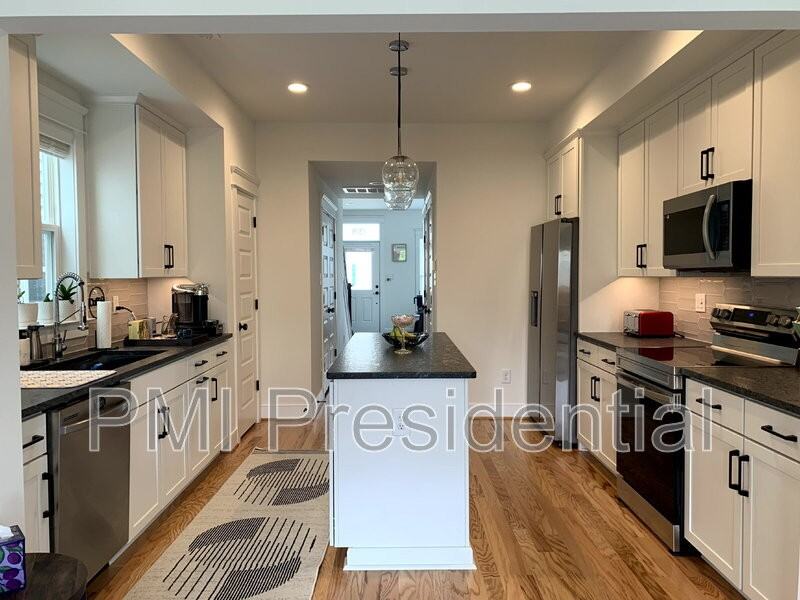 1318 N 34th St - Photo 7 of 28