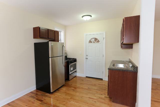 626 W Cornelia Ave #1N - Photo 5 of 17