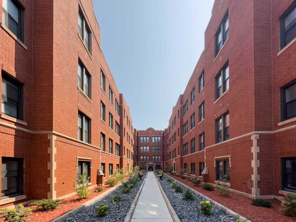 3937 North Janssen Avenue #3W