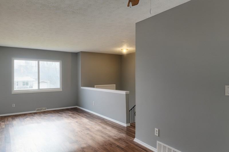 536 Hyatt Avenue - Photo 2 of 16