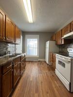 featured image of 1215 Peach Street #5