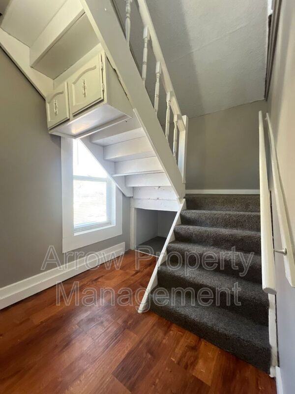 1215 Peach Street #5 - Photo 7 of 11