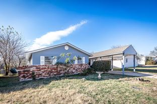 911 Southwest 35th Street - Photo 1 of 1