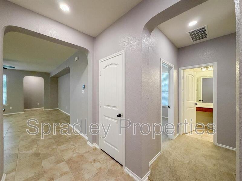 9118 Lonesome Oak Dr - Photo 3 of 26