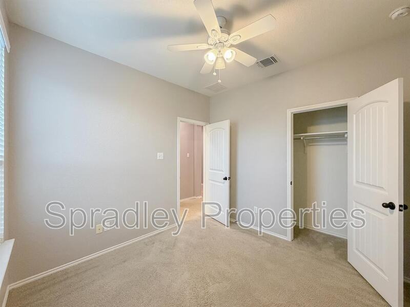 9118 Lonesome Oak Dr - Photo 4 of 26