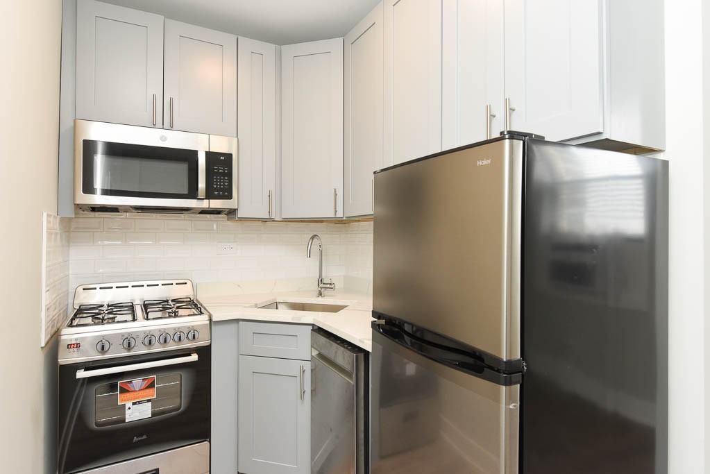 505 West Belmont Avenue #6D - Photo 2 of 16