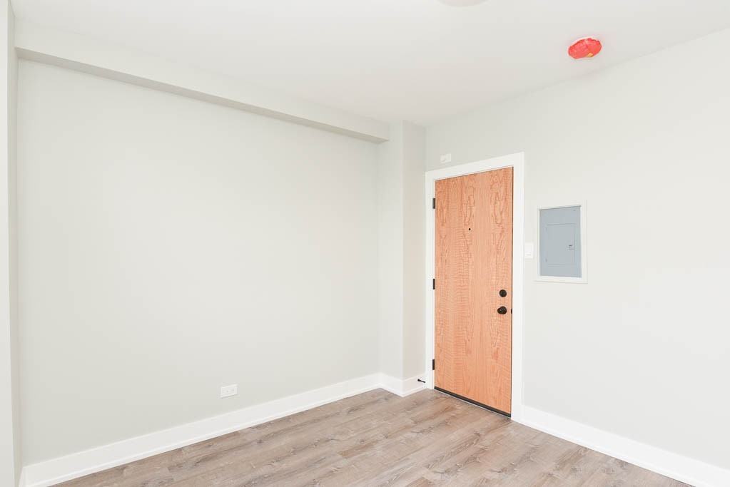 505 West Belmont Avenue #6D - Photo 7 of 16