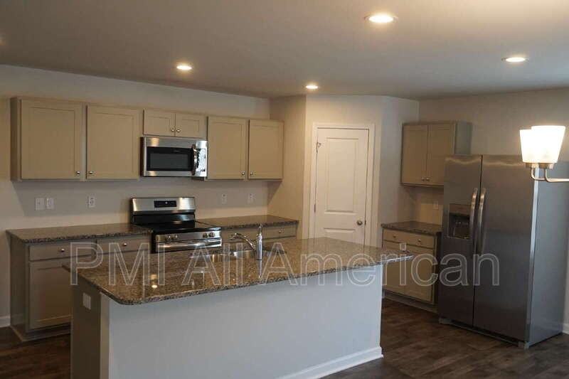 289 Greenbay St - Photo 5 of 41