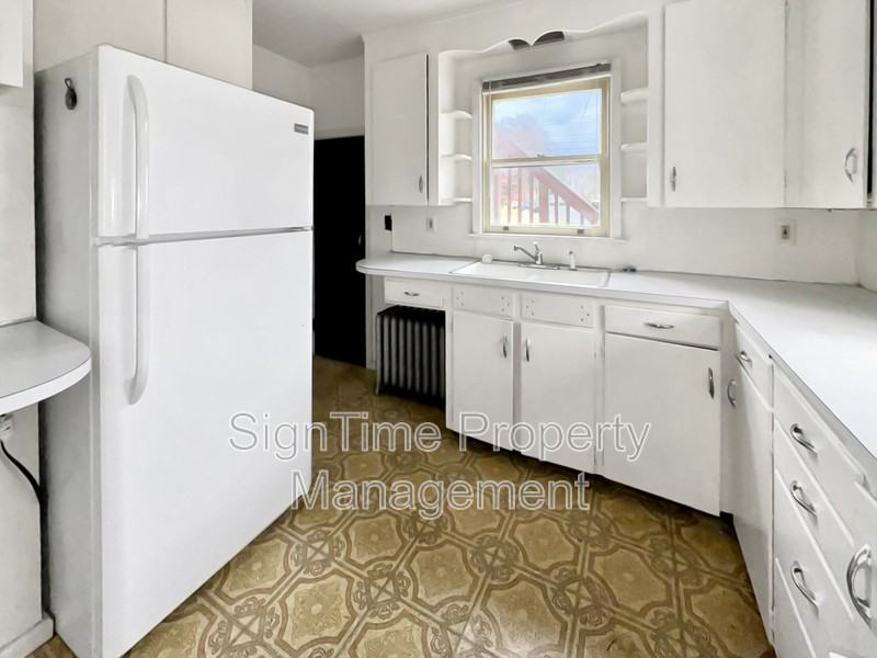 825 Hamilton Blvd - Photo 4 of 17