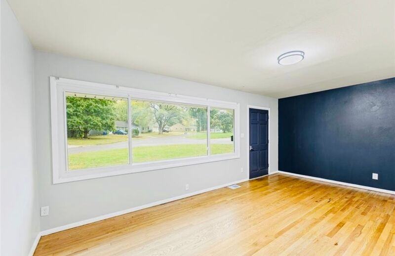 7020 Hadley St - Photo 5 of 22