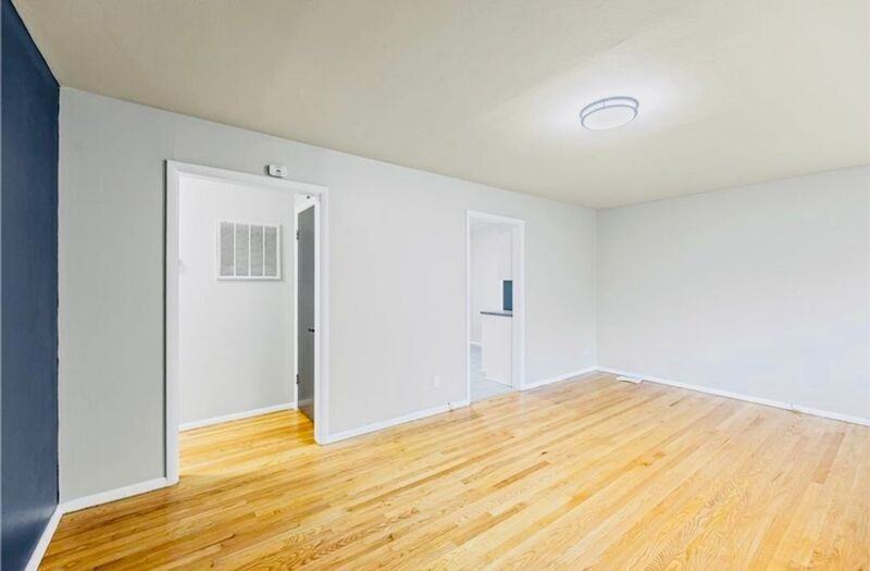 7020 Hadley St - Photo 6 of 22