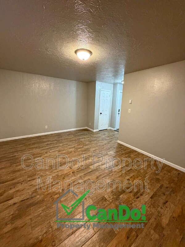 225 Carol Dr #3 - Photo 3 of 15