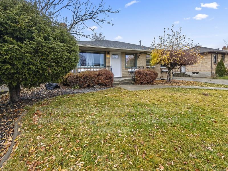 2922 W Princeton Ave - Photo 3 of 22