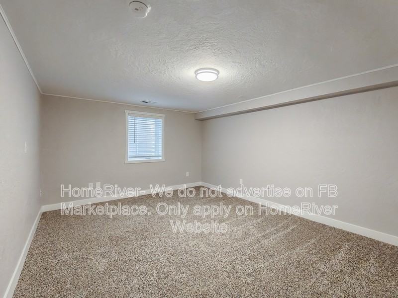 2922 W Princeton Ave - Photo 7 of 22