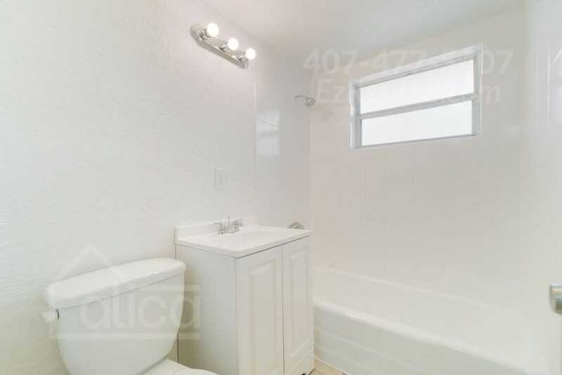 623 9th St #1 - Photo 4 of 13