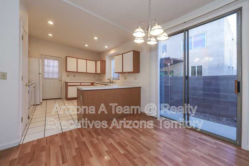 2927 N Cardell Cir - Photo 5 of 25