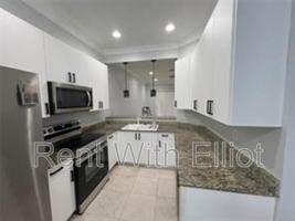 featured image of 3318 Lakeside Drive