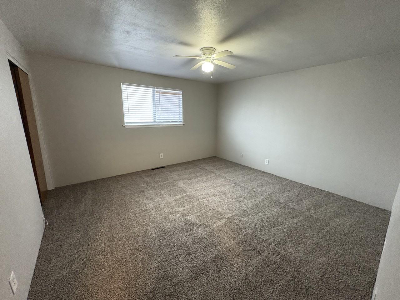 760 East Shore Drive #2 - Photo 4 of 9