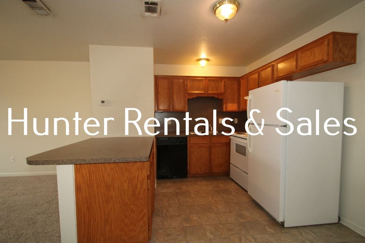 1102 Lansberry Court - Photo 7 of 17