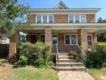 735 NE 14th St - Photo 1 of 1