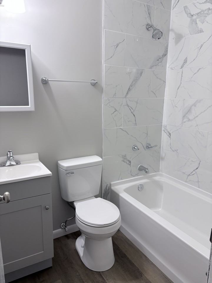 711 Old Shakertown Rd. - Photo 4 of 5