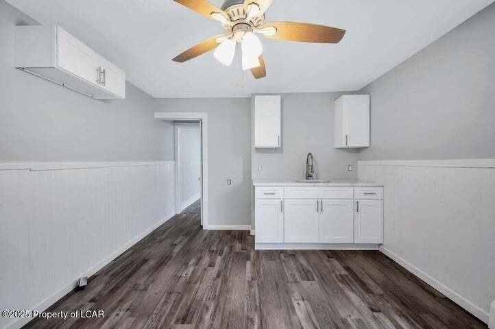 1019 S Main Street - Photo 6 of 23