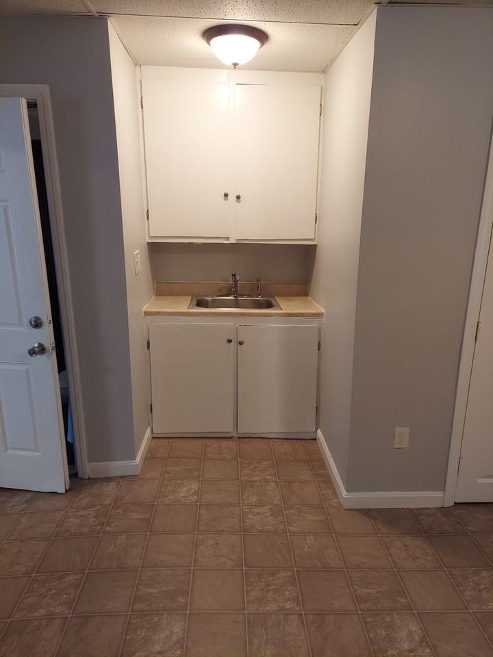 146 Walker Street - Photo 4 of 10