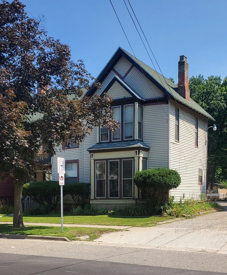 715 South Rose Street - Photo 2 of 2