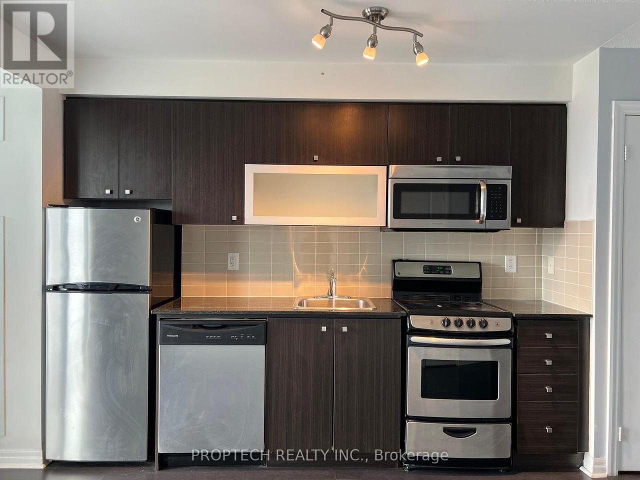 2015 Sheppard Avenue East - Photo 3 of 4