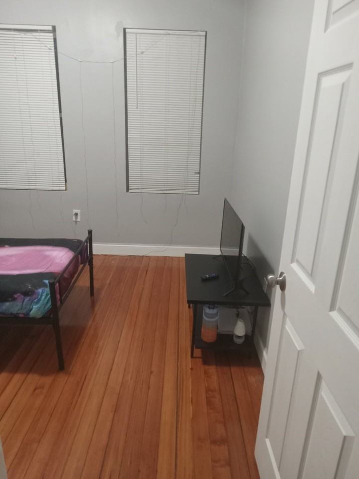 820-828 Blue Hill Avenue - Photo 7 of 9