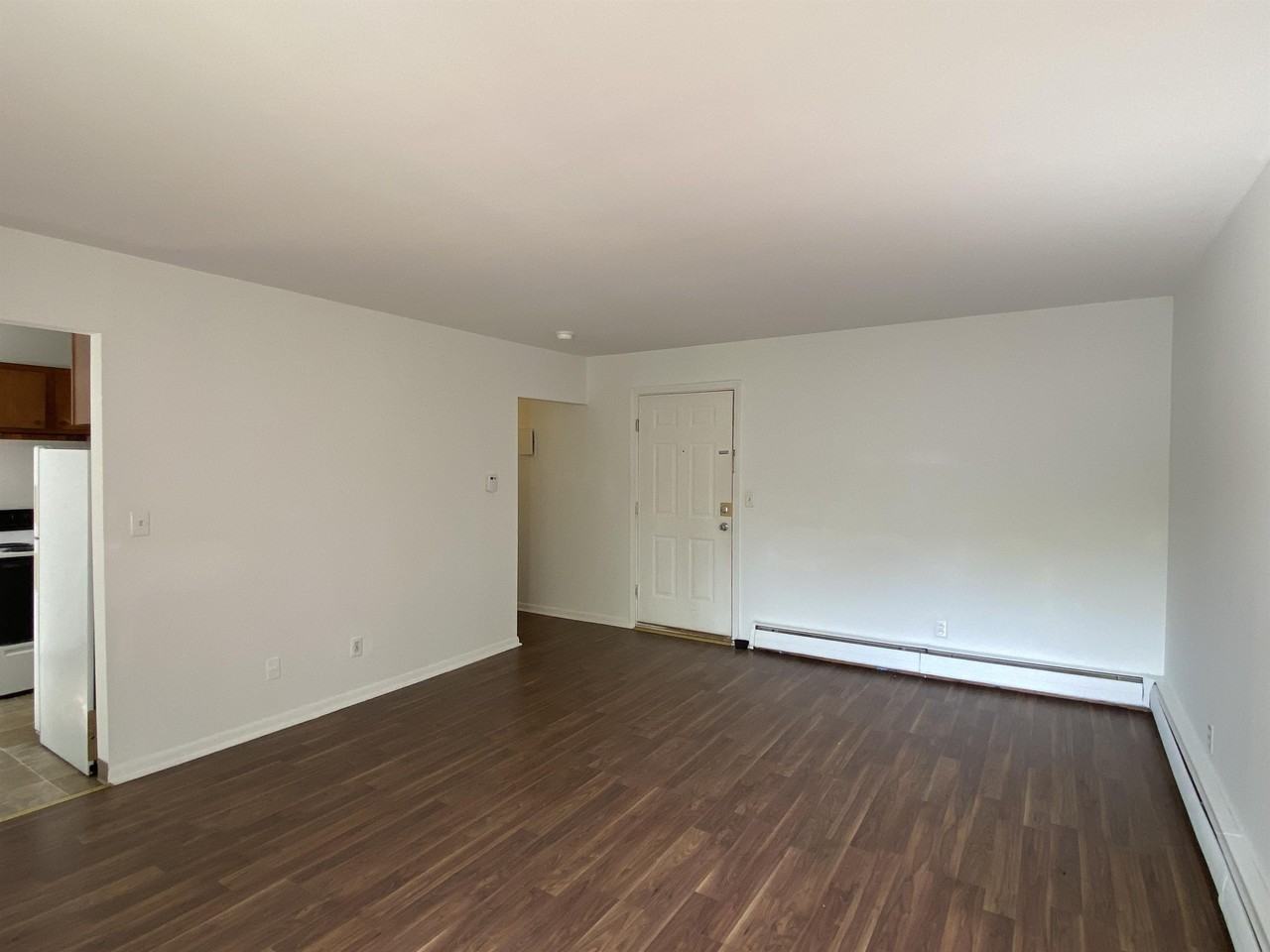 1310 Packard - Photo 7 of 23